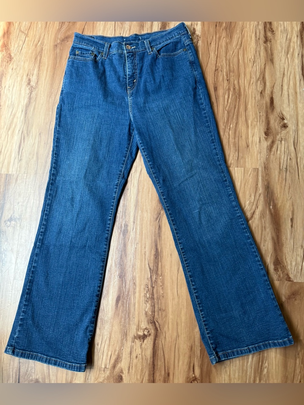 Levi’s 515 Women’s 14 Short Bootcut Jeans Mid Rise Stretch Denim Blue
